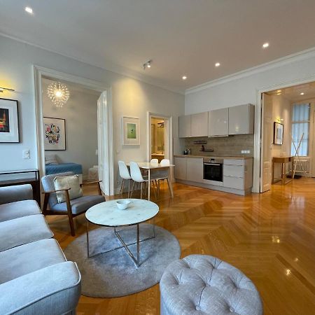Luxury 2Br Apartment Neubaugasse เวียนนา ภายนอก รูปภาพ